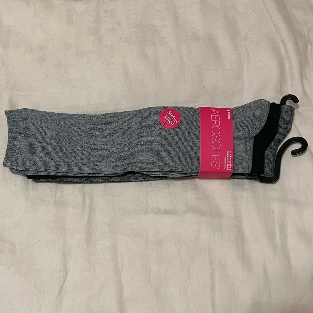 NWT 3x aerosoles knee socks